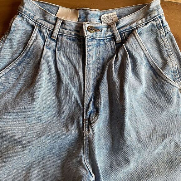 Bill Blass vintage High Waist Pleated Taper Leg Mom Jeans - size 6 (see measurem - Picture 2 of 10